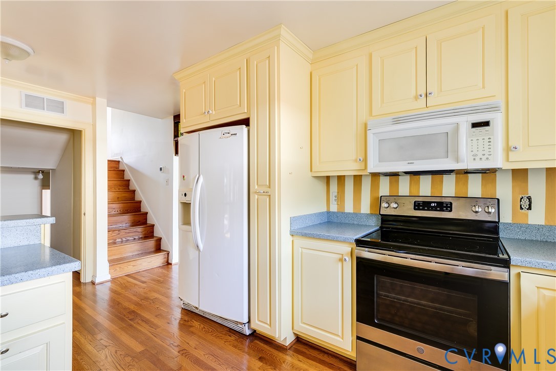 1531 Robindale Road Richmond, VA 23235 - Photo 10 of 41 Gallery Image 10