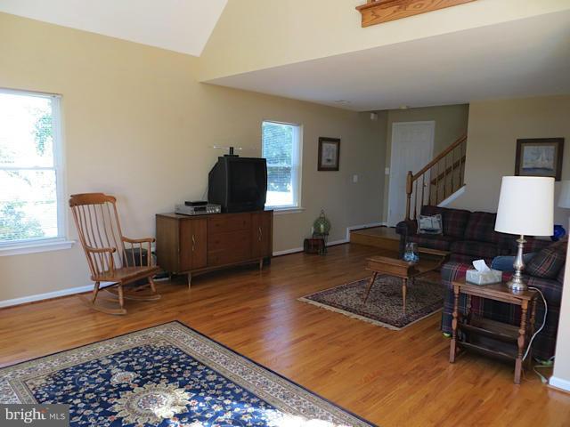 900 Seneca Park Road Middle River, MD 21220 - Photo 14 of 30 Living Room