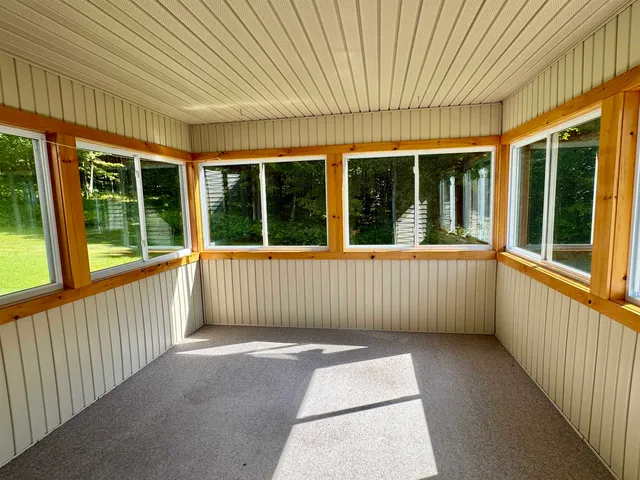 $595,000 | 170 Sunrise Avenue, Barton, VT 05822