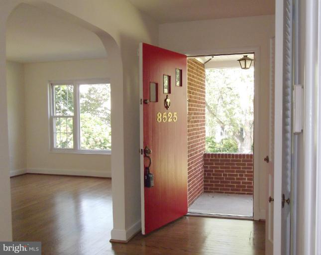 8525 Pelham Road Bethesda, MD 20817 - Photo 11 of 28 Front Door