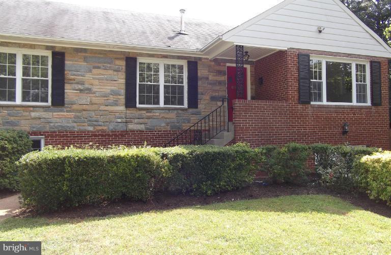 8525 Pelham Road Bethesda, MD 20817 - Photo 18 of 28 Exterior (Front)