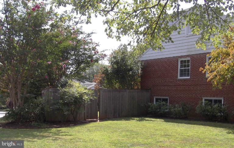 8525 Pelham Road Bethesda, MD 20817 - Photo 7 of 28 Corner View
