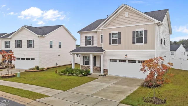 $2,695 | 313 Ber Creek Drive, Fuquay-Varina, NC 27526