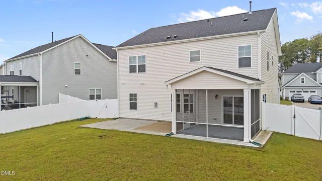 $2,695 | 313 Ber Creek Drive, Fuquay-Varina, NC 27526