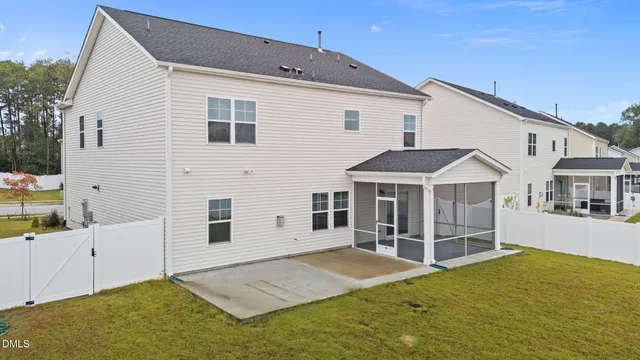 $2,695 | 313 Ber Creek Drive, Fuquay-Varina, NC 27526