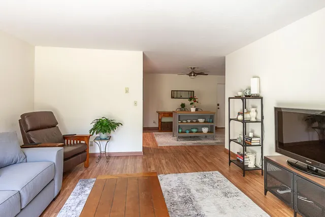 $498,000 | 1033 Crestview Drive, Unit 308, Mountain View, CA 94040