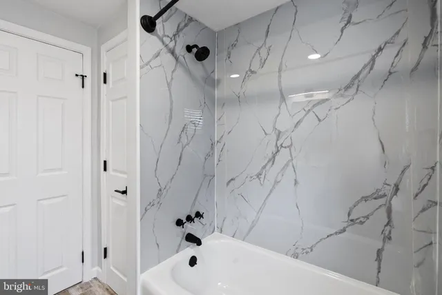 $1,650 | 821 Stanbridge Street, Unit B, Norristown, PA 19401