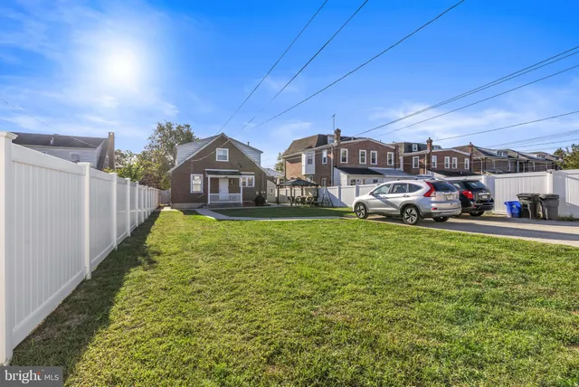 $1,650 | 821 Stanbridge Street, Unit B, Norristown, PA 19401