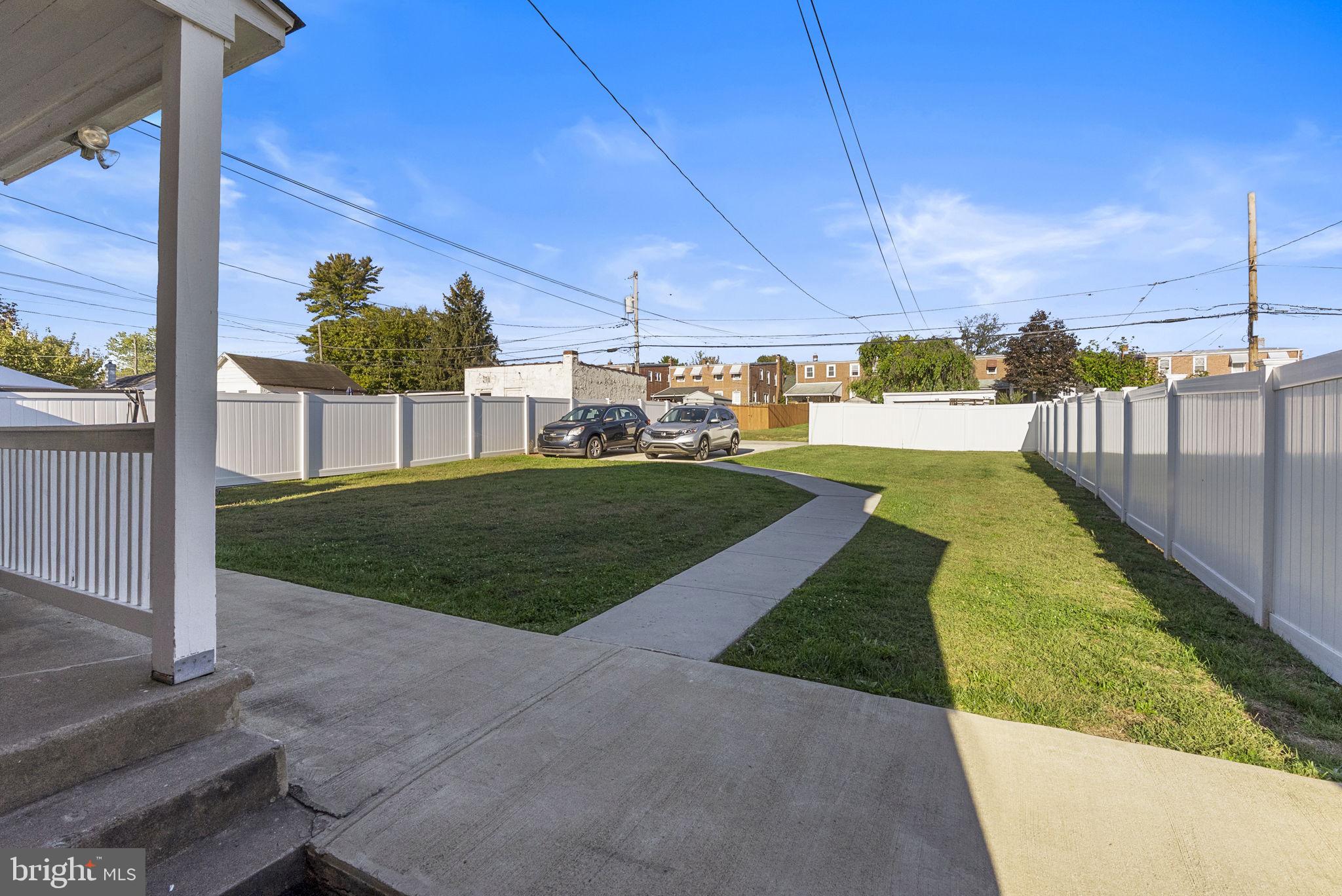 821 Stanbridge Street, Unit B Norristown, PA 19401 - Photo 3 of 21
