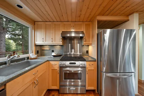 $815,000 | 12703 Stockholm Way, Truckee, CA 96161