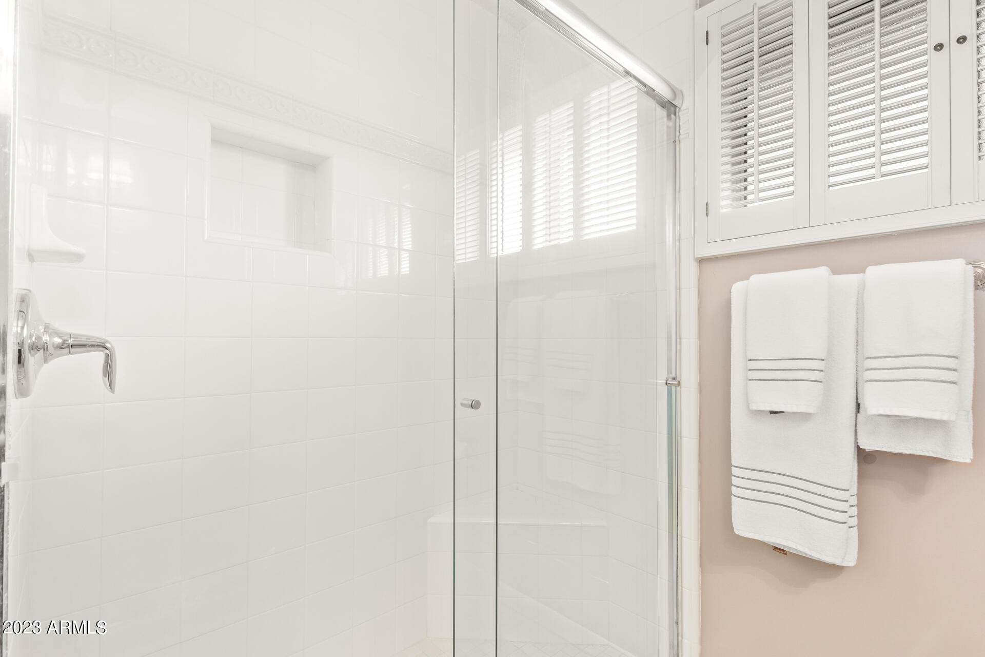 405 West Ocotillo Road Phoenix, AZ 85013 - Photo 32 of 40 Shower in Hall Bath