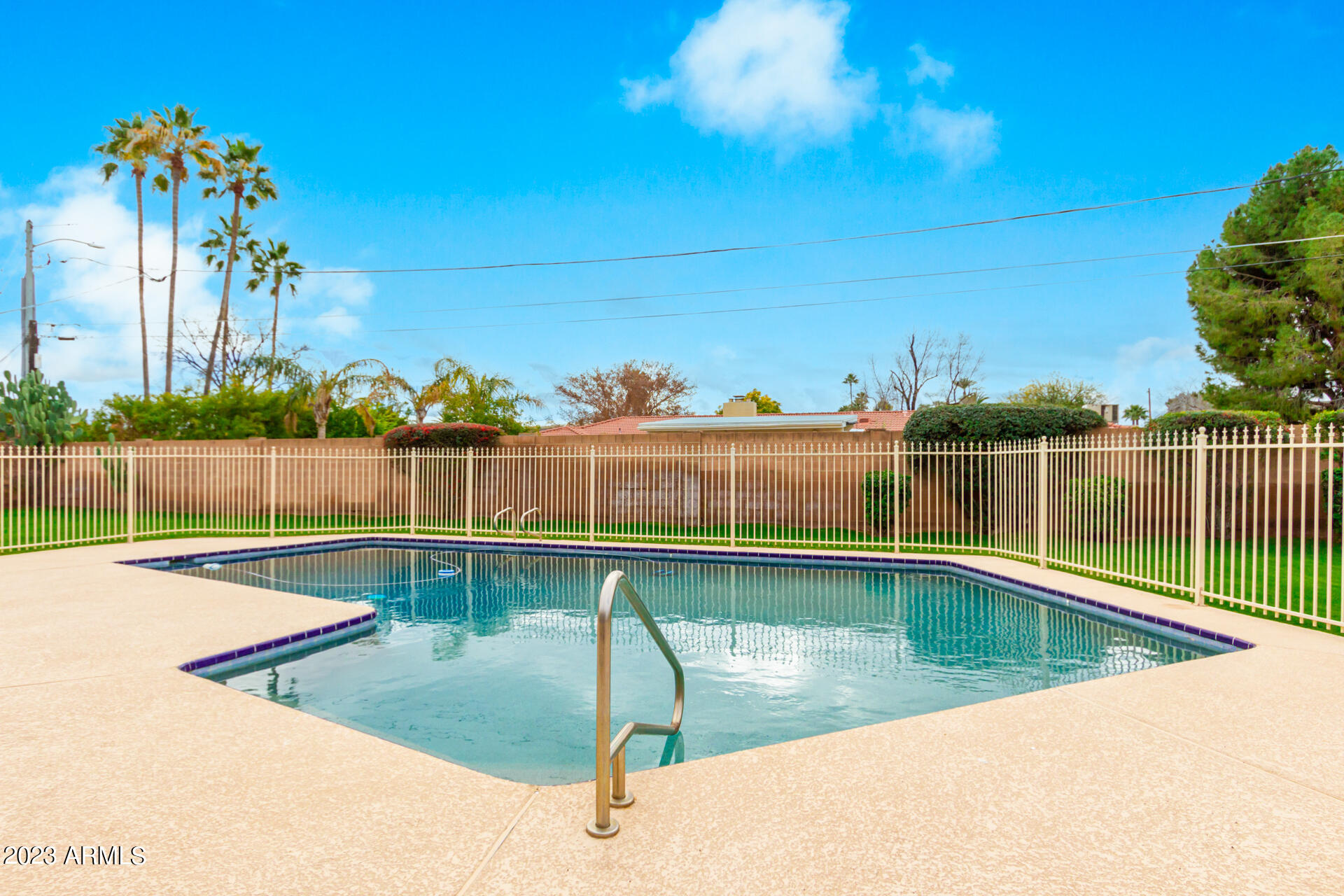 405 West Ocotillo Road Phoenix, AZ 85013 - Photo 39 of 40 Fenced/heated pool