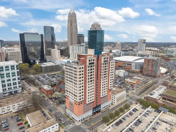 $4,500 | 222 South Caldwell Street, Unit 1601, Charlotte, NC 28202