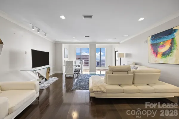 $4,500 | 222 South Caldwell Street, Unit 1601, Charlotte, NC 28202