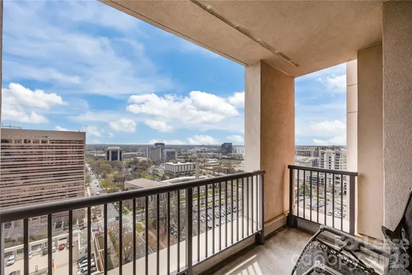 $4,500 | 222 South Caldwell Street, Unit 1601, Charlotte, NC 28202