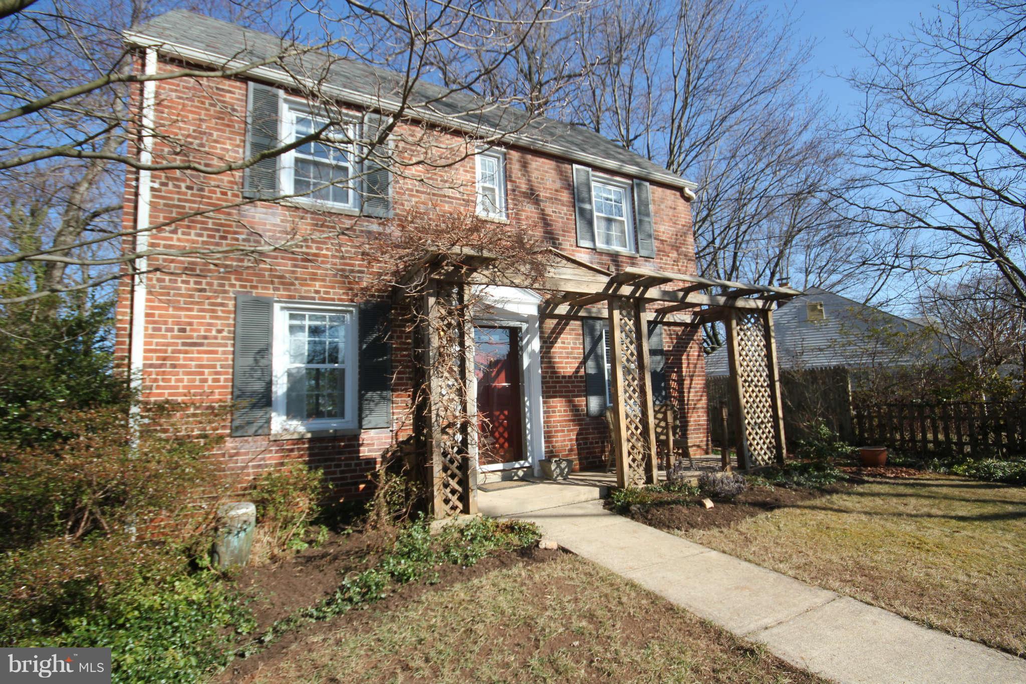 10603 Inwood Avenue Silver Spring, MD 20902 - Photo 2 of 24 Exterior (Front)