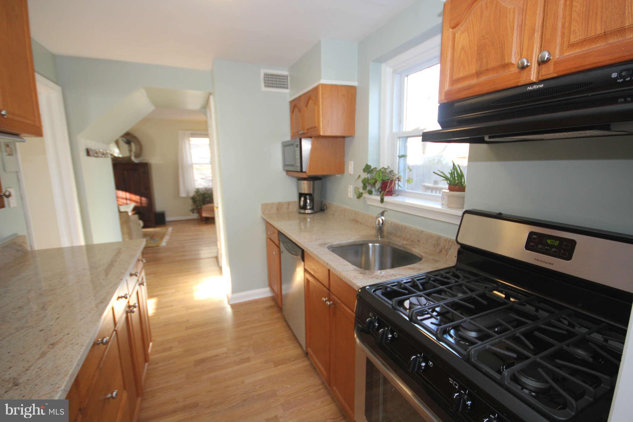 10603 Inwood Avenue Silver Spring, MD 20902 - Photo 8 of 24 Kitchen