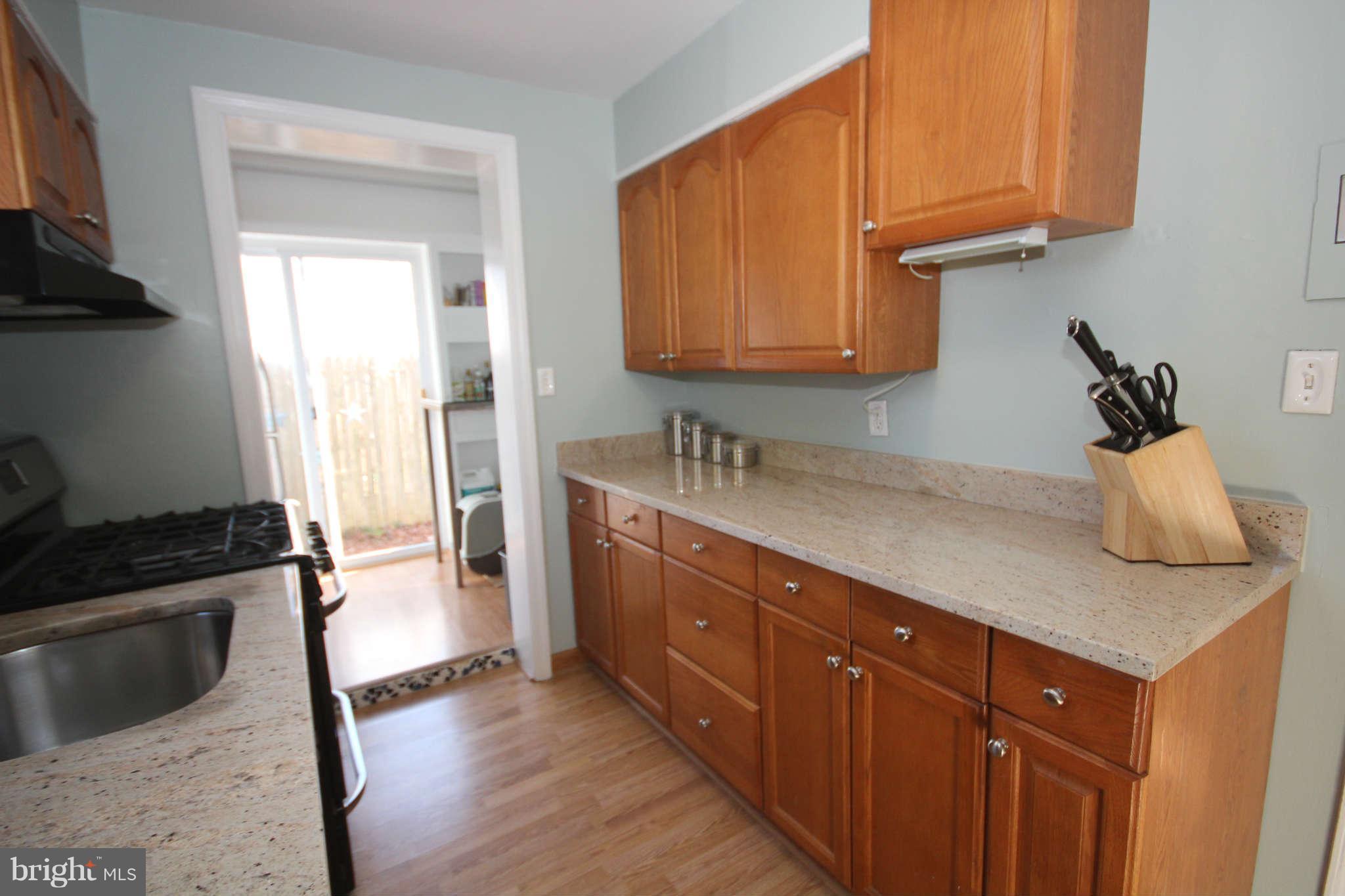 10603 Inwood Avenue Silver Spring, MD 20902 - Photo 9 of 24 Kitchen