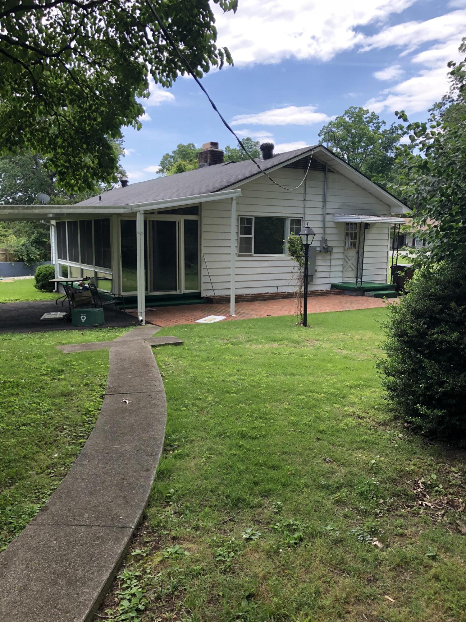 111 Olney Lane Oak Ridge, TN 37830 - Photo 2 of 4 IMG_0463