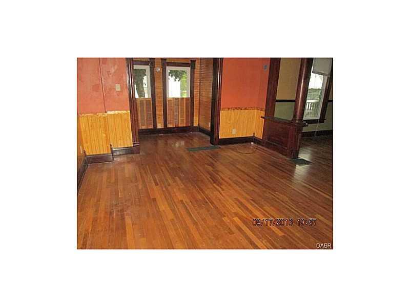 122 Center Street Springfield, OH 45502 - Photo 3 of 4