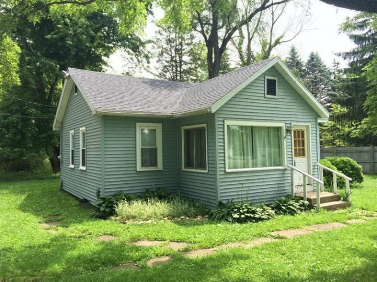 5889 Johnson Road Coloma, MI 49038 - Photo 1 of 15 Primary Photo