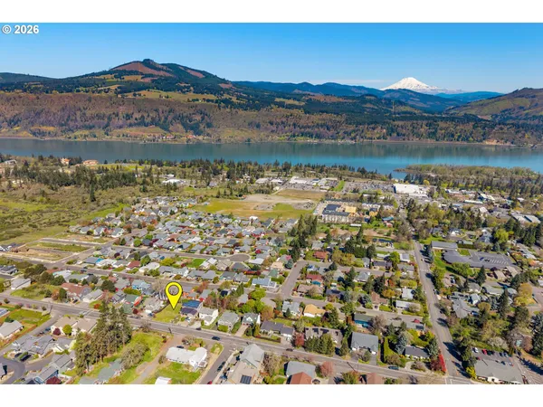 $395,000 | 2860 May Street, Hood River, OR 97031