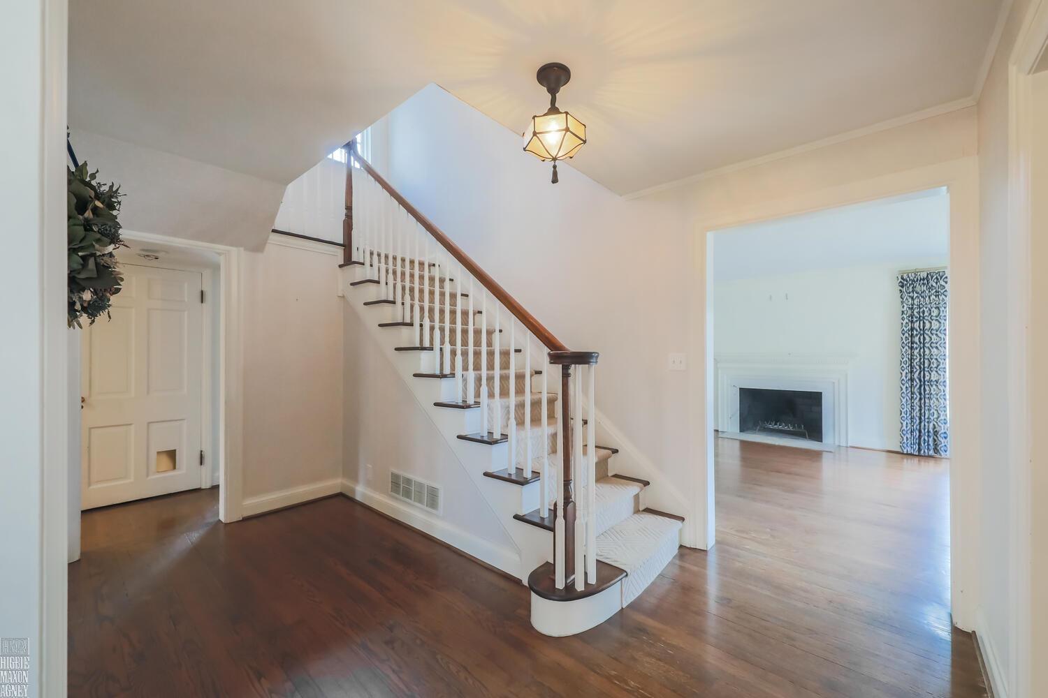 92 Moran Road Grosse Pointe Farms, MI 48236 - Photo 4 of 54