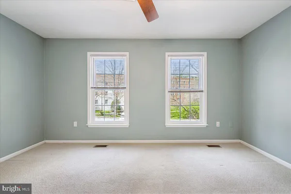 $3,300 | 2002 Derby Ridge Lane, Unit 4, Silver Spring, MD 20910