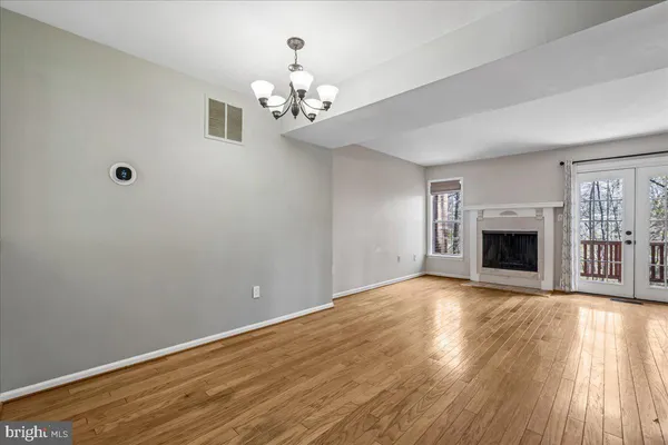 $3,300 | 2002 Derby Ridge Lane, Unit 4, Silver Spring, MD 20910