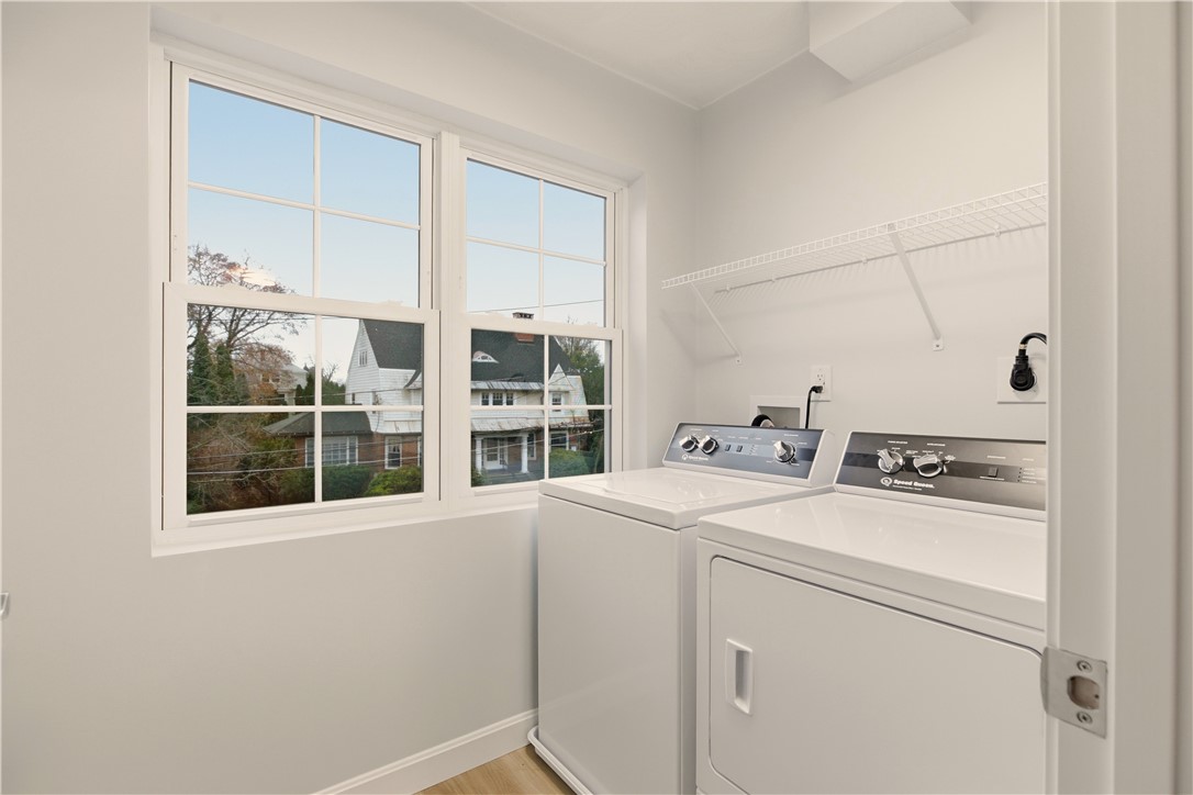 45 Windsor Road Cranston, RI 02905 - Photo 13 of 39