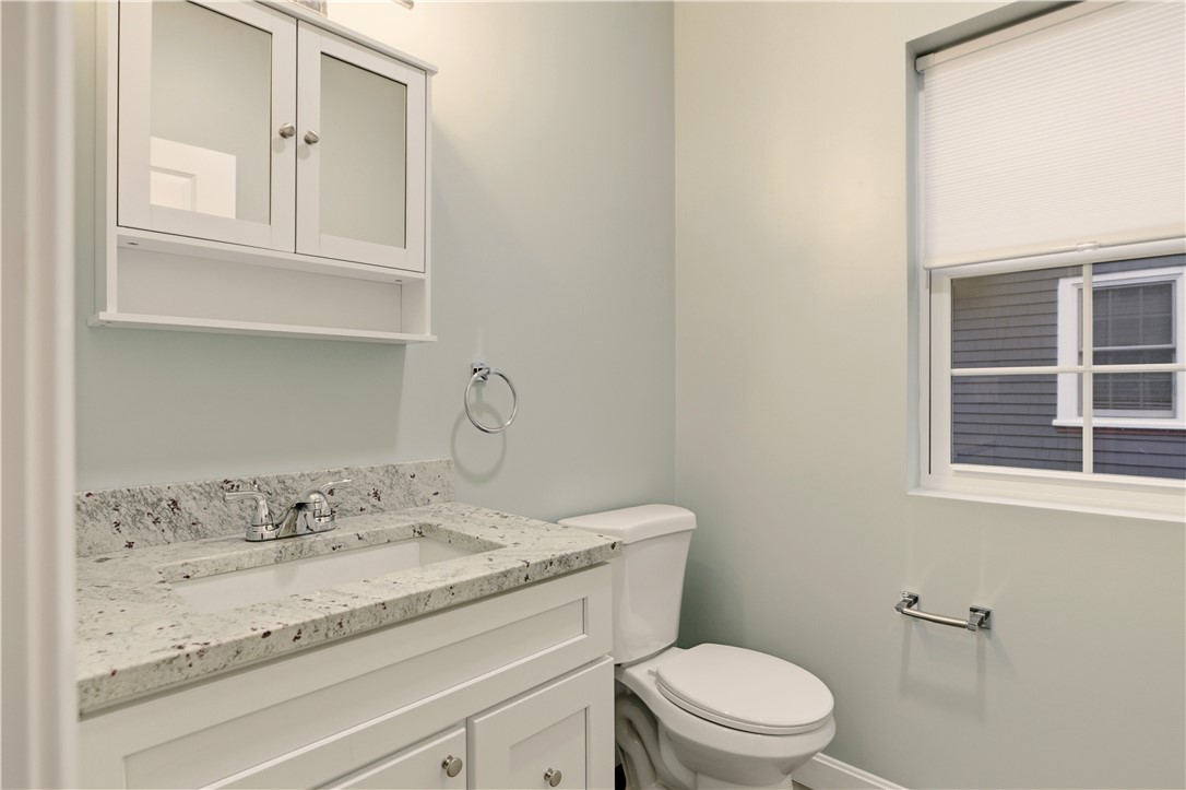 45 Windsor Road Cranston, RI 02905 - Photo 14 of 39