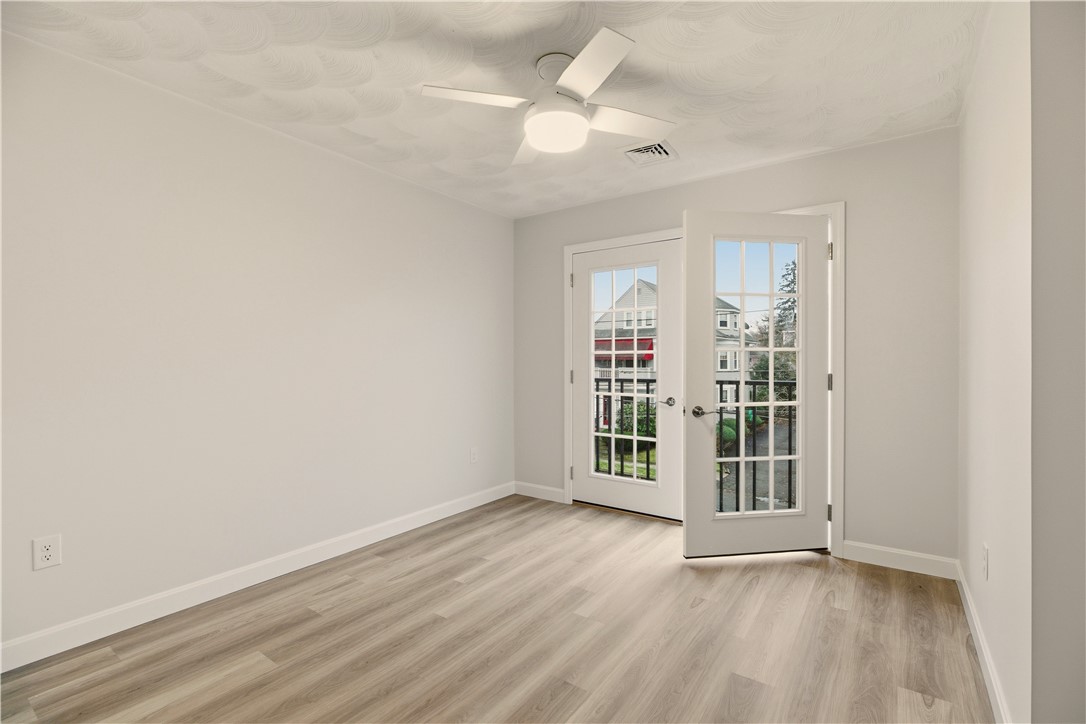 45 Windsor Road Cranston, RI 02905 - Photo 16 of 39