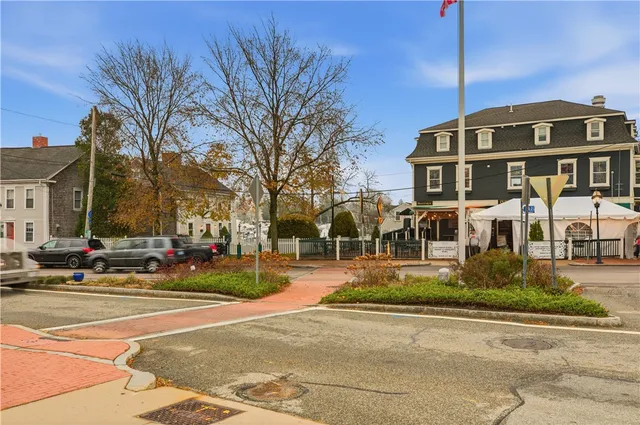 $3,500 | 45 Windsor Road, Cranston, RI 02905