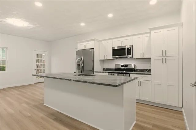 $3,500 | 45 Windsor Road, Cranston, RI 02905