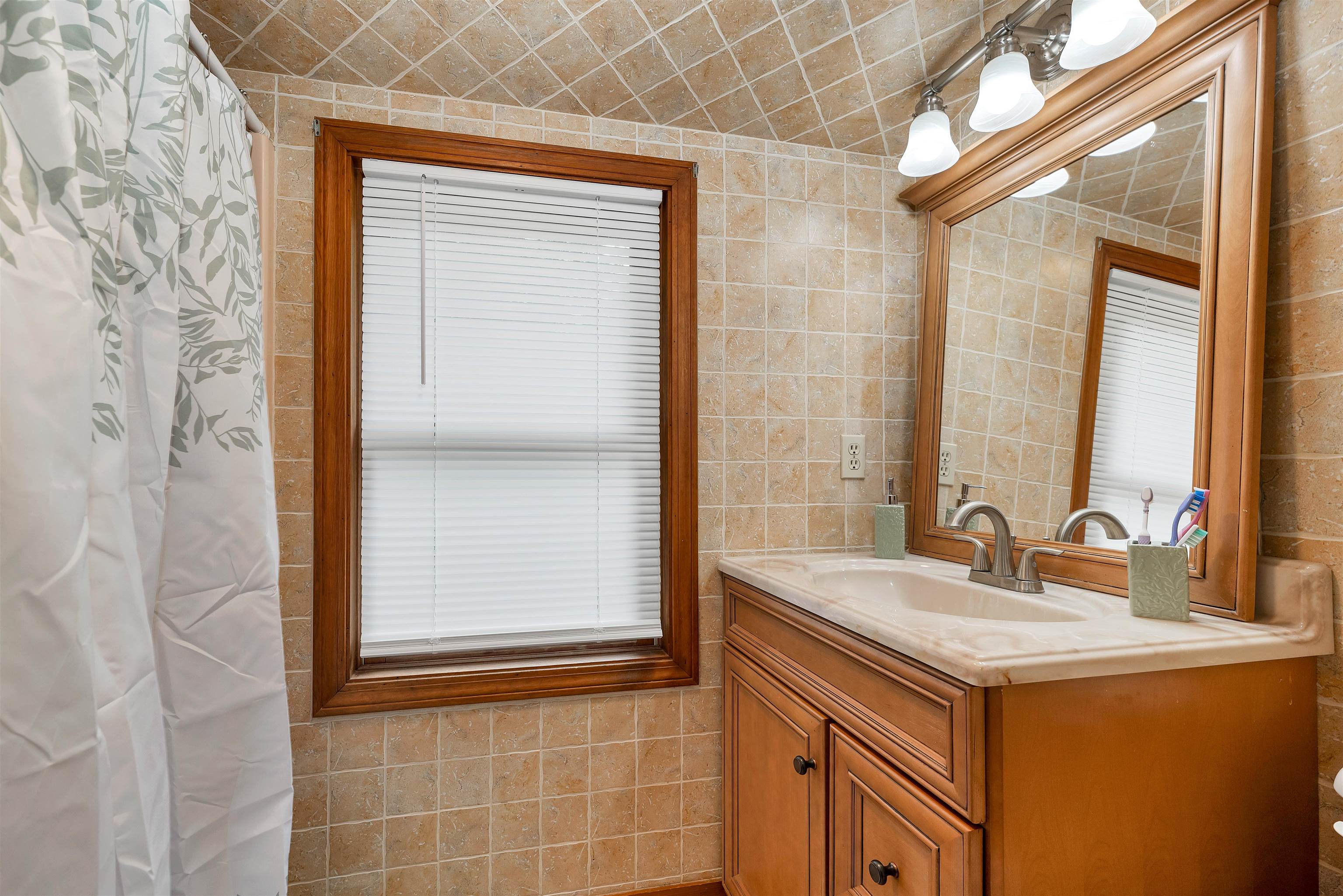 1 Dubeau Drive Derry, NH 03038 - Photo 18 of 34