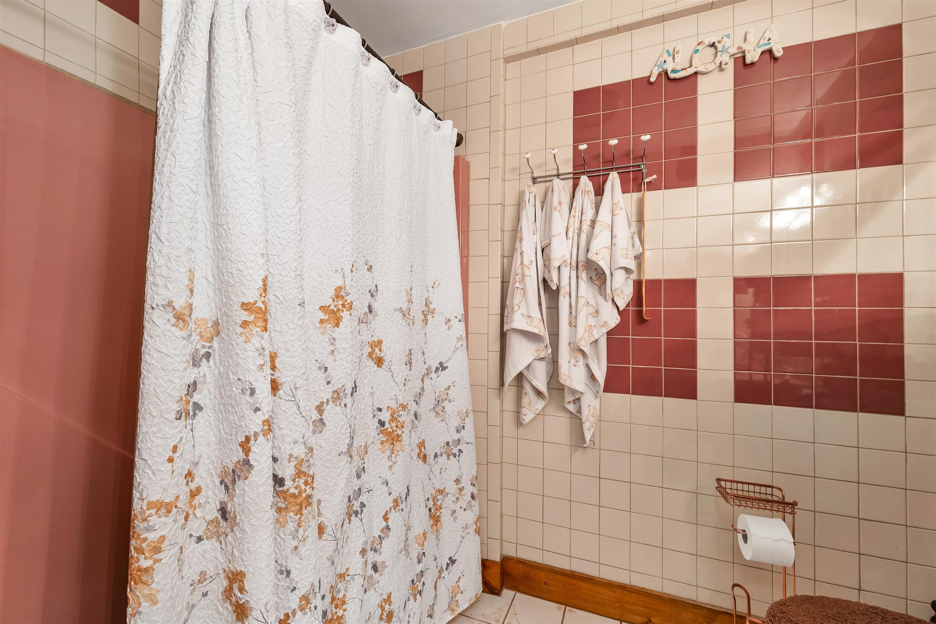 1 Dubeau Drive Derry, NH 03038 - Photo 26 of 34