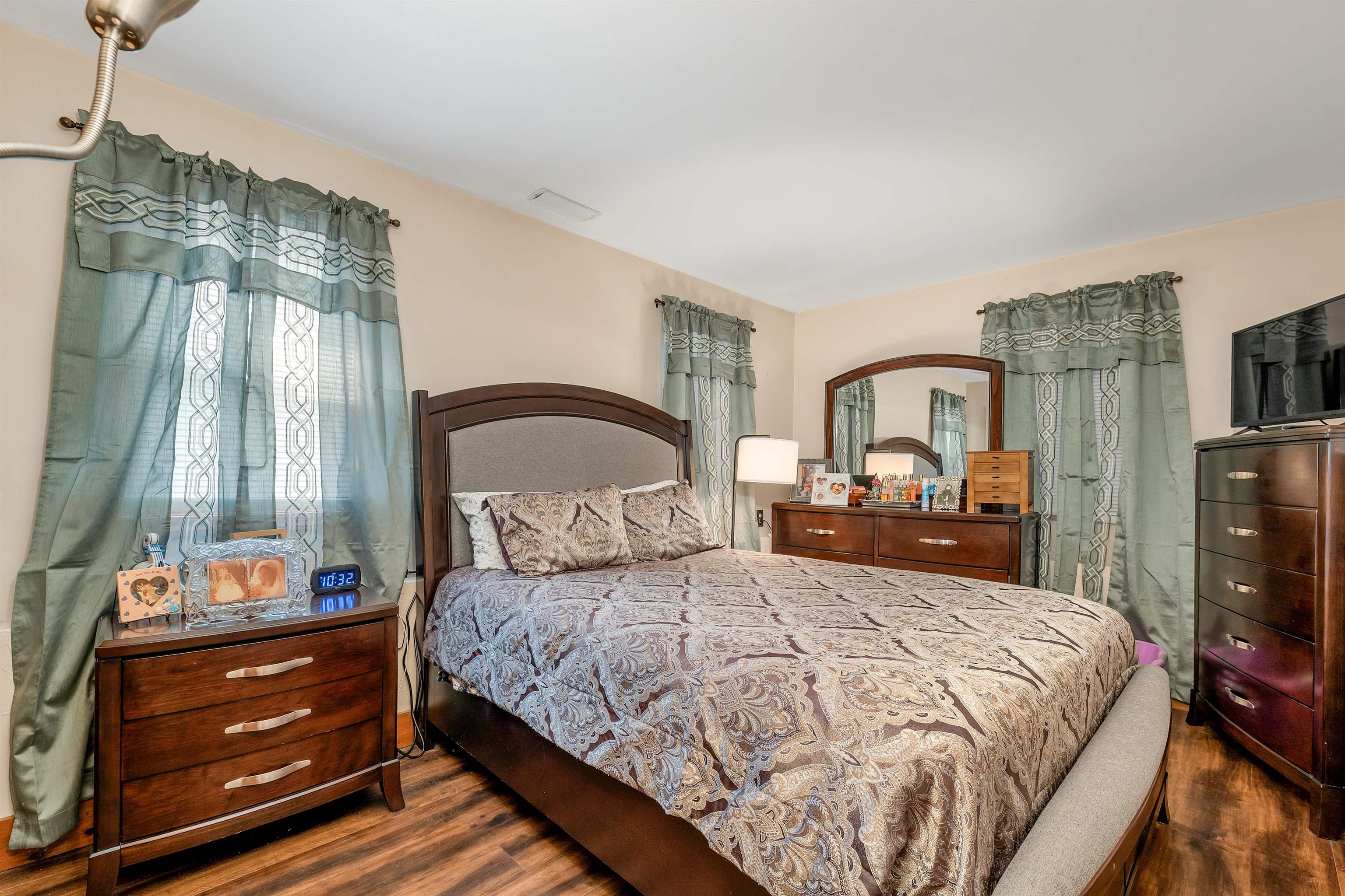 1 Dubeau Drive Derry, NH 03038 - Photo 27 of 34