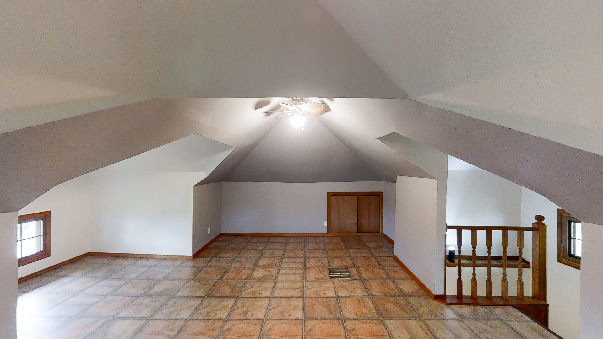 6100 Grove Road Clinton, IL 61727 - Photo 20 of 51