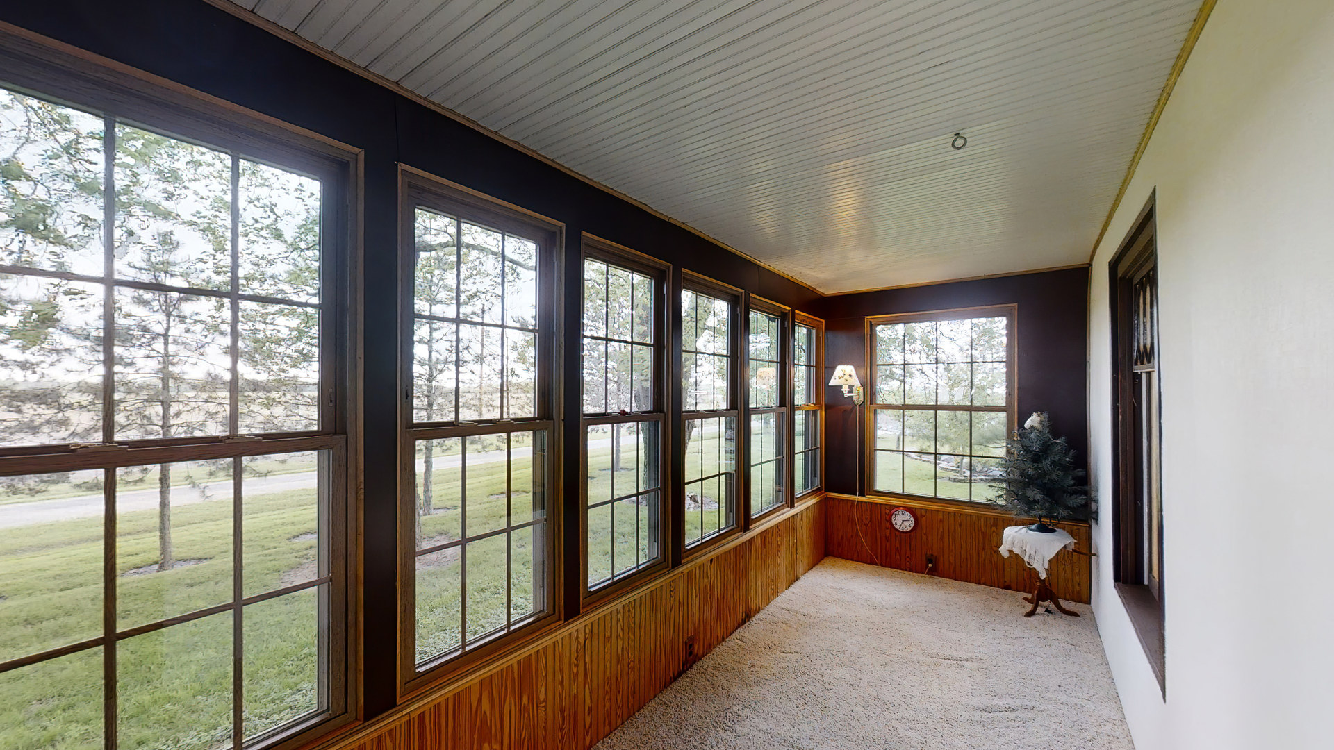 6100 Grove Road Clinton, IL 61727 - Photo 5 of 51