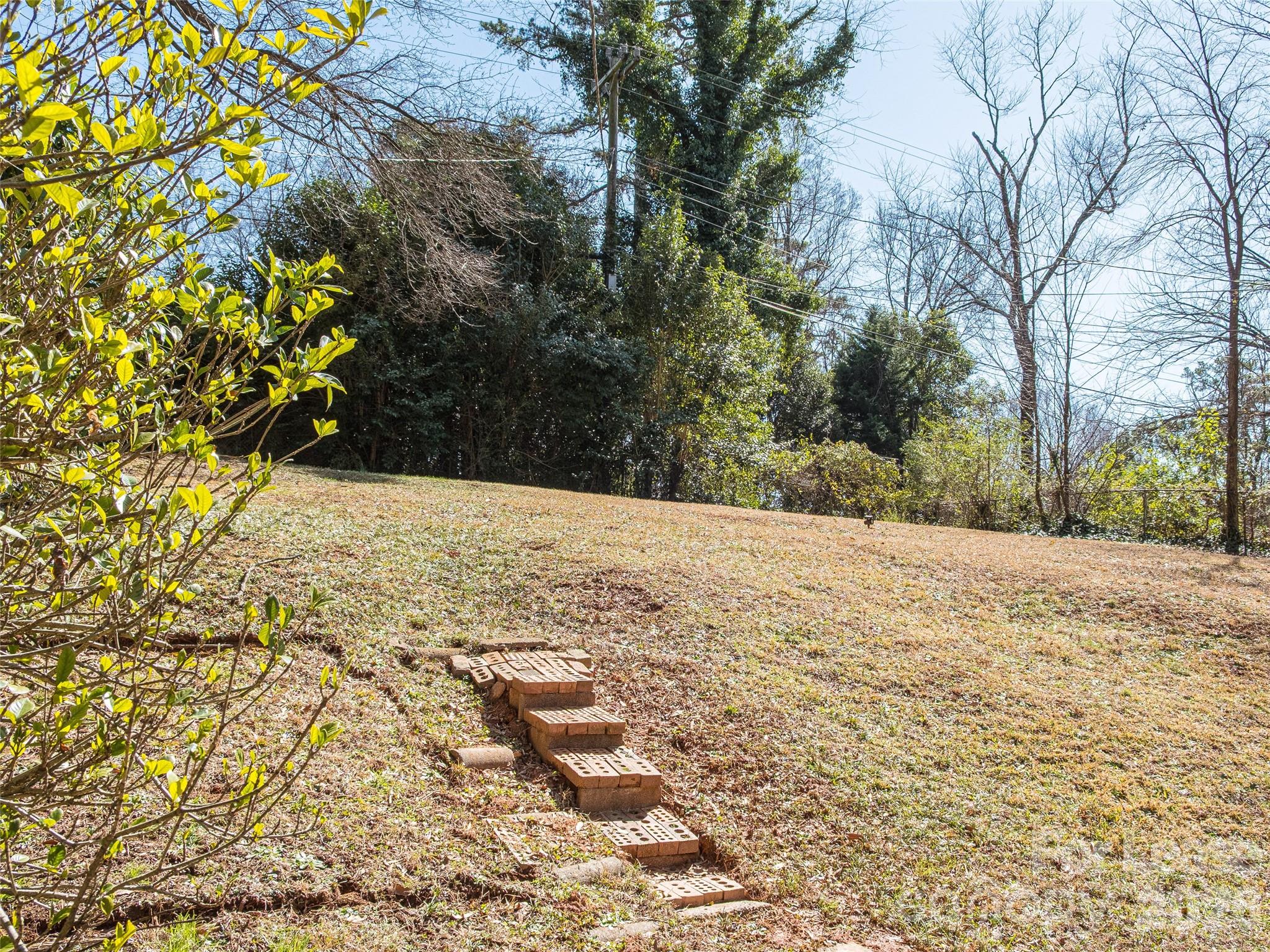 2515 Thornton Road Charlotte, NC 28208 - Photo 24 of 25