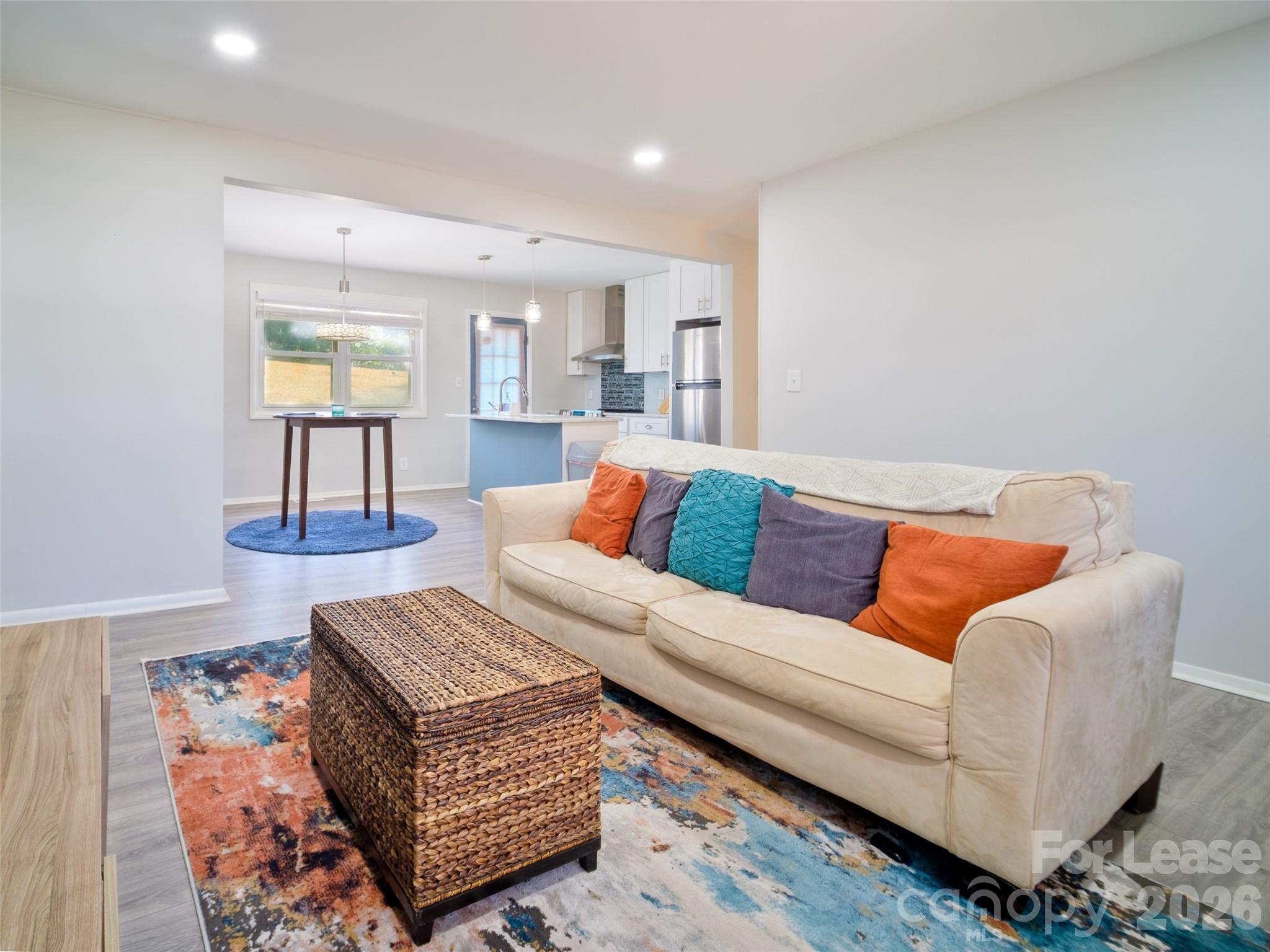 2515 Thornton Road Charlotte, NC 28208 - Photo 3 of 25