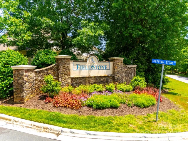 $325,000 | 120 Chimney Rock Lane, Fort Mill, SC 29708