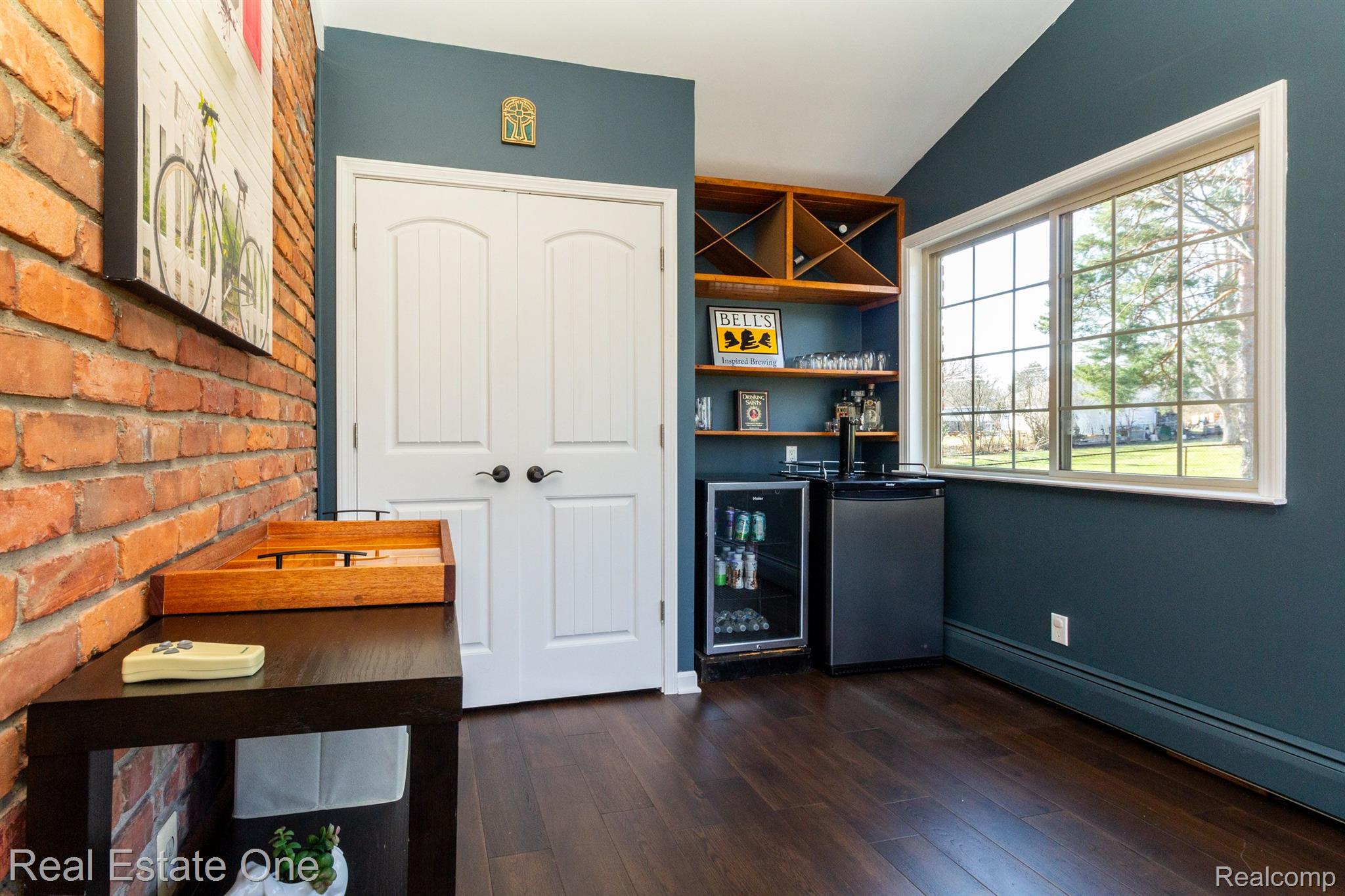 2236 Oklahoma Avenue Rochester, MI 48309 - Photo 23 of 57 Dining or entertaining space