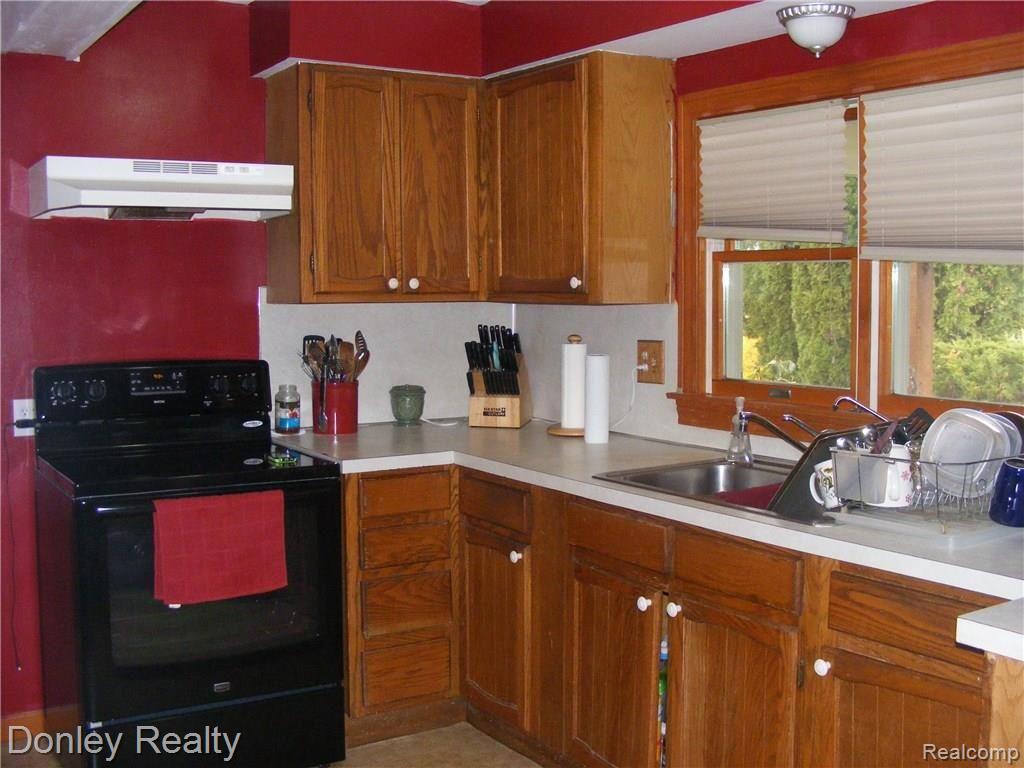 2125 Johnson Mill Road North Branch, MI 48461 - Photo 6 of 14 DSCF1434.JPG
