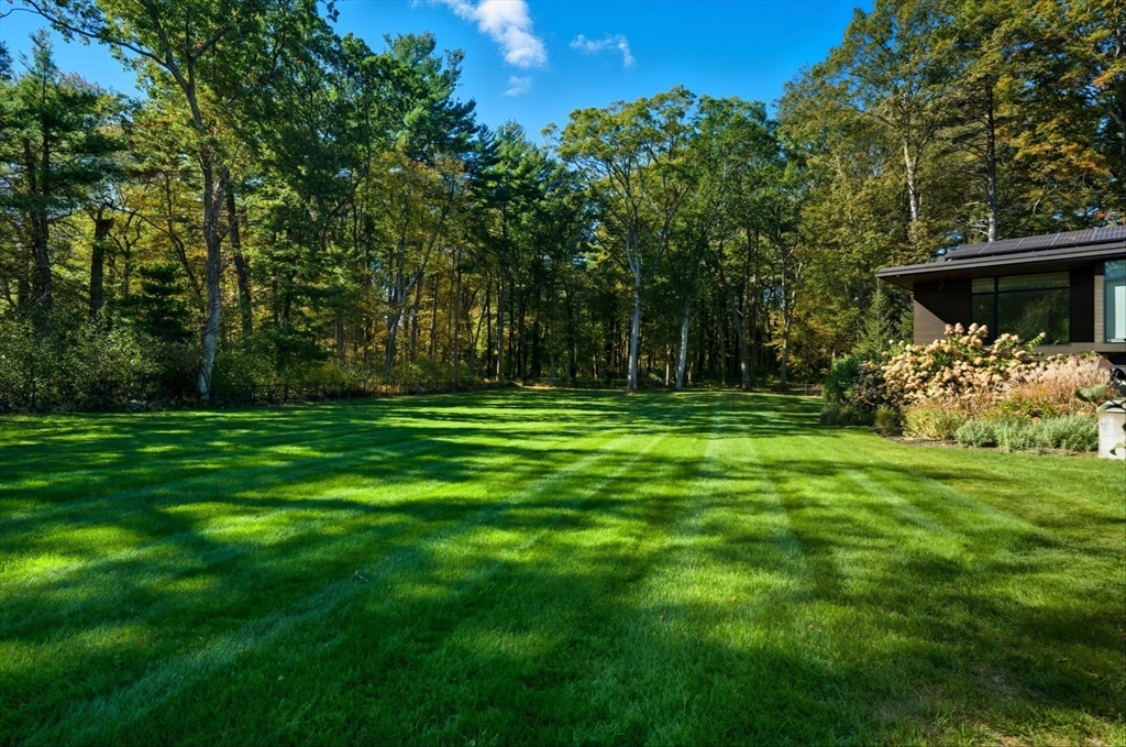 63 Sylvan Lane Weston, MA 02493 - Photo 20 of 28