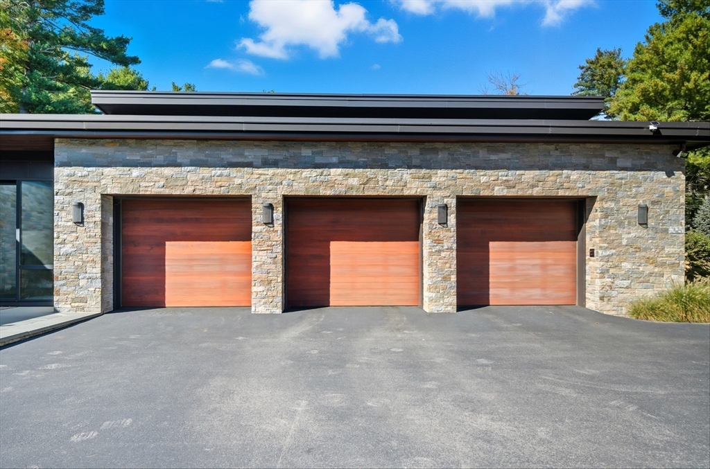 63 Sylvan Lane Weston, MA 02493 - Photo 27 of 28