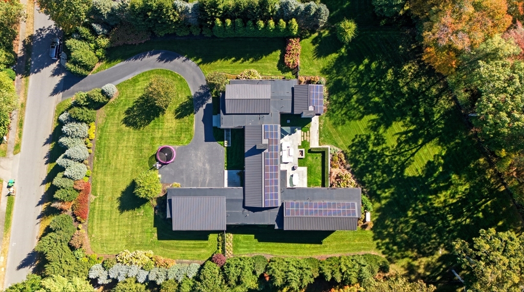 63 Sylvan Lane Weston, MA 02493 - Photo 3 of 28