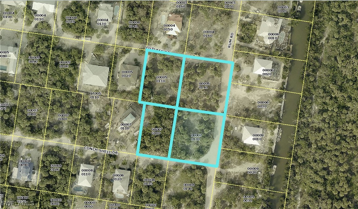 4430 Conch Shell Drive Upper Captiva, FL 33924 - Photo 13 of 32 a bathroom with a shower