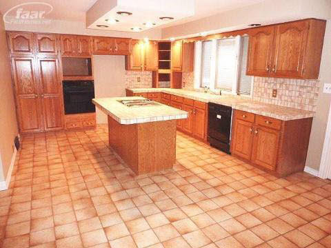 9336 Potter Road Flushing, MI 48433 - Photo 2 of 10 20166564-1.JPG