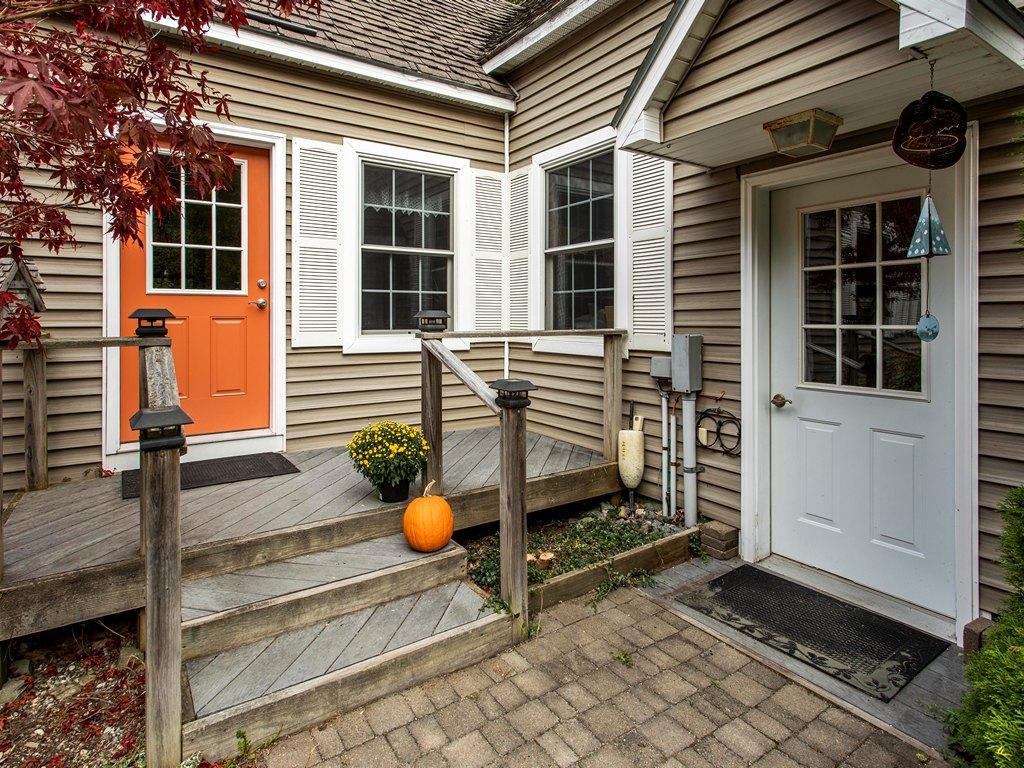 49 Sea Surf Road East Boothbay, ME 04544 - Photo 2 of 28 2